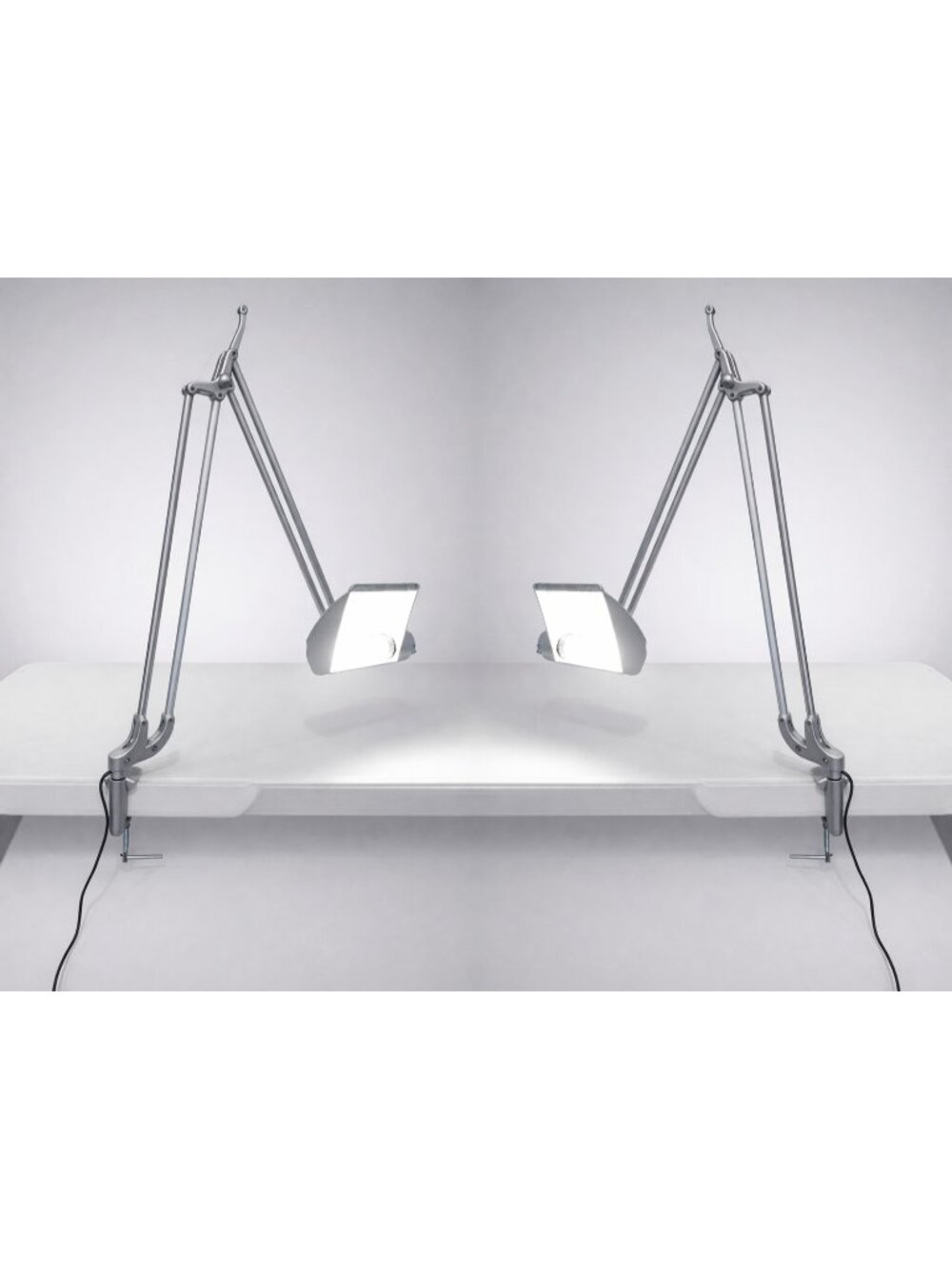 2x Humanscale Diffrient Task II Luminaire DA2E Dual Arm Task Light CLAMP base